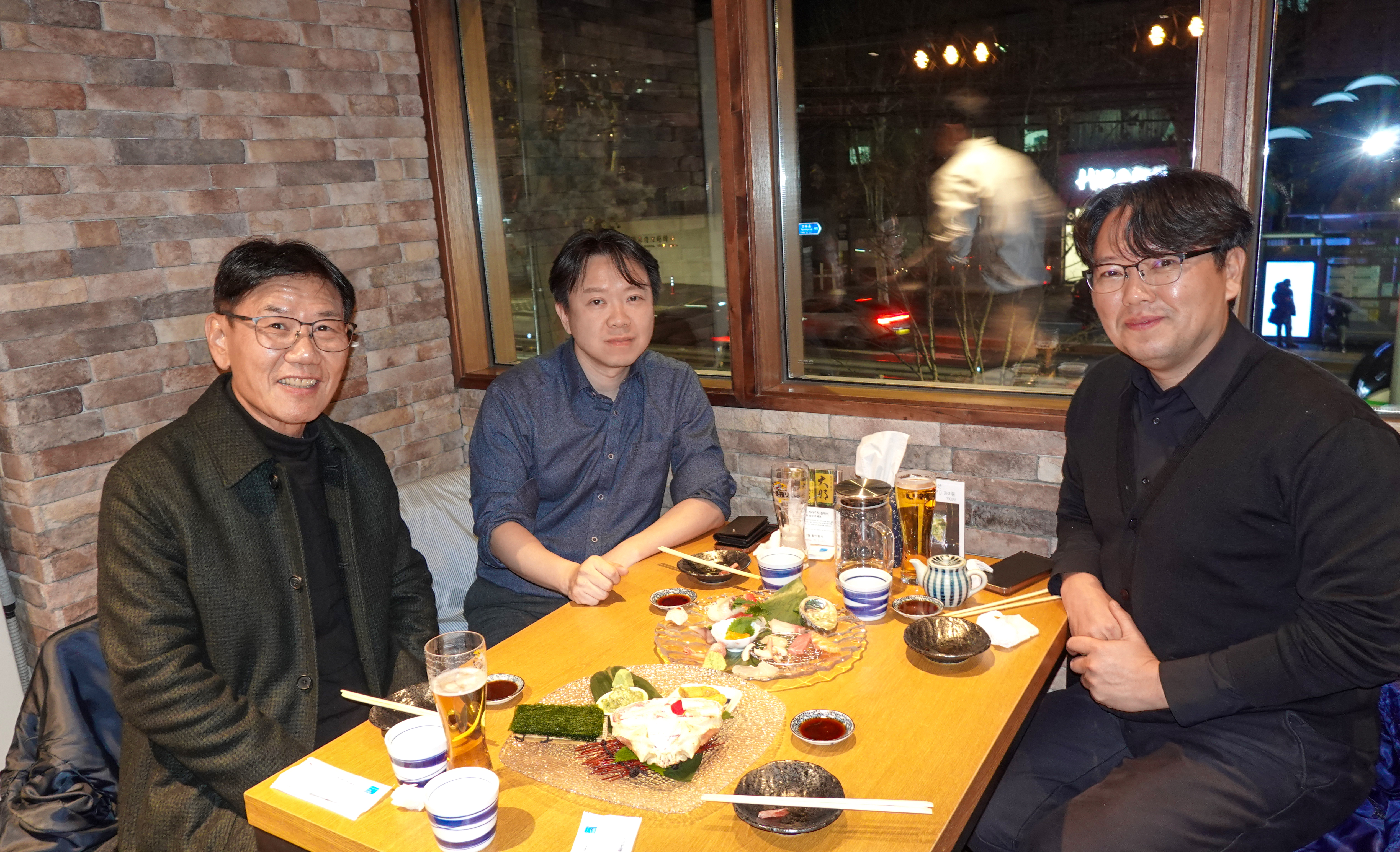 �̹��� 1:�۳�ȸ