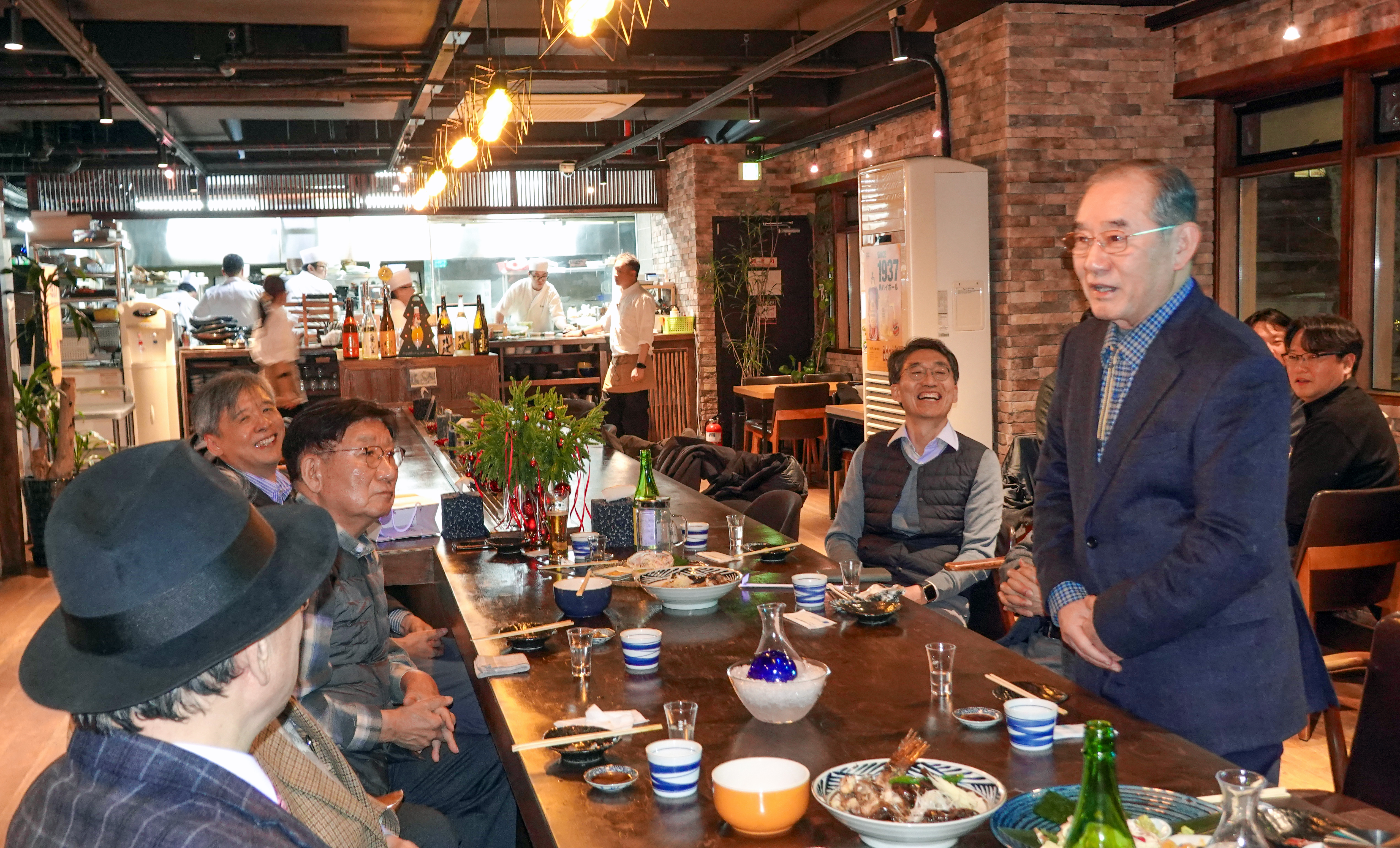 �̹��� 1:�۳�ȸ