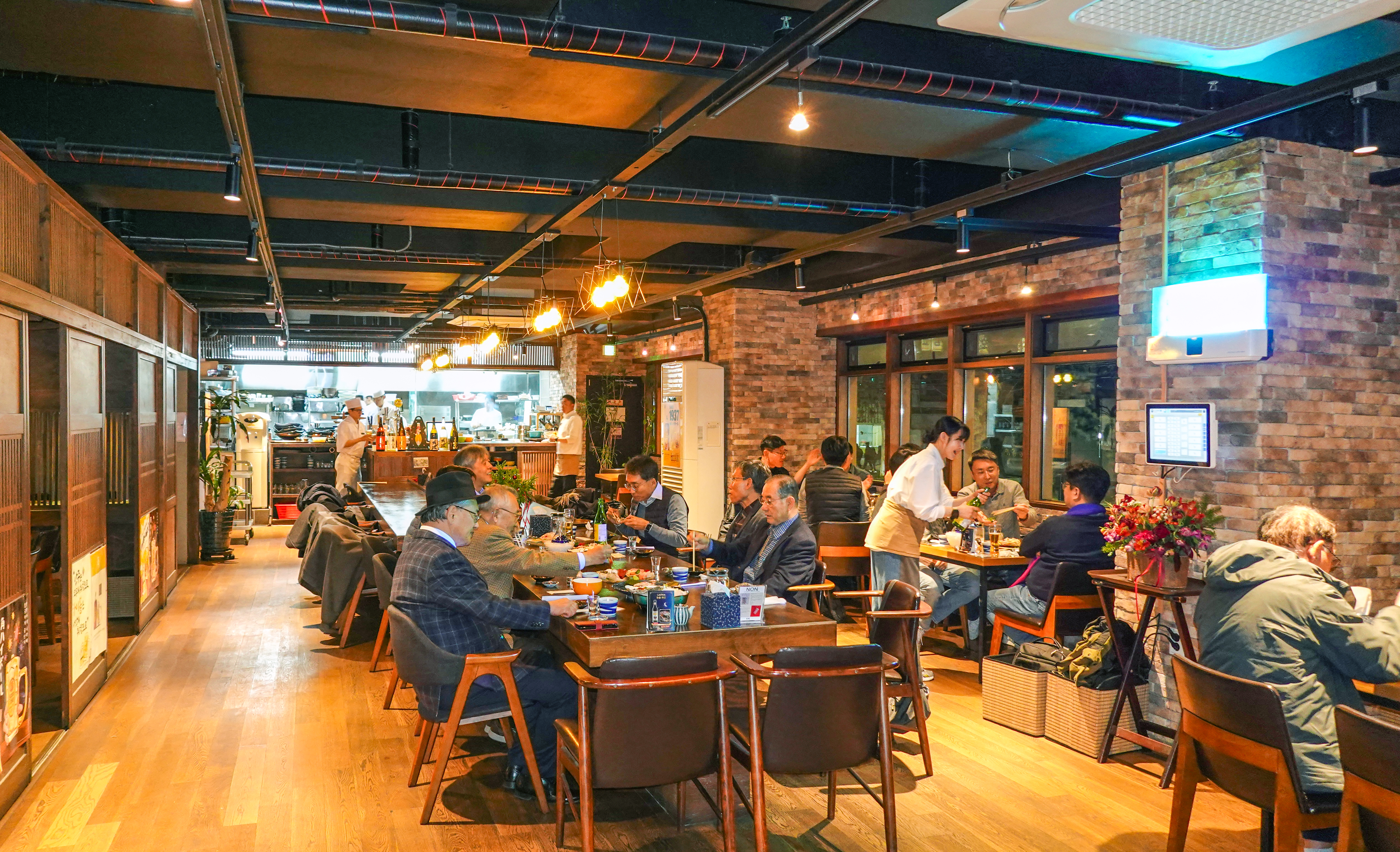 �̹��� 2:�۳�ȸ